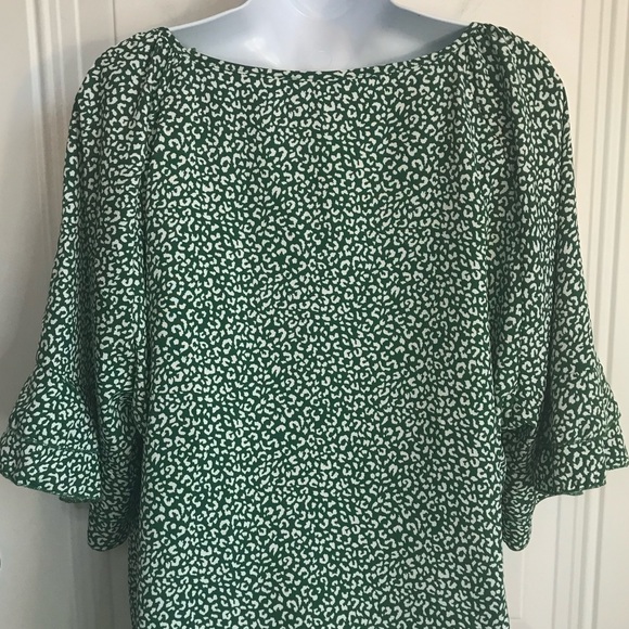 🔴 4/$15 SHEIN Women’s green floral print ruffle sleeve blouse + size 18 in EUC - Picture 9 of 13